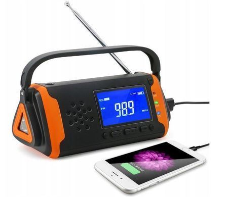 Радиоприемник Bivaccs Bluetooth солнечная батарея с фонариком и функцией PowerBank Bivacc Quercus 4000-green фото